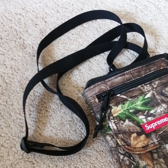 Authentic Supreme shoulder bag Real Tree Camo - Picture 4 of 4